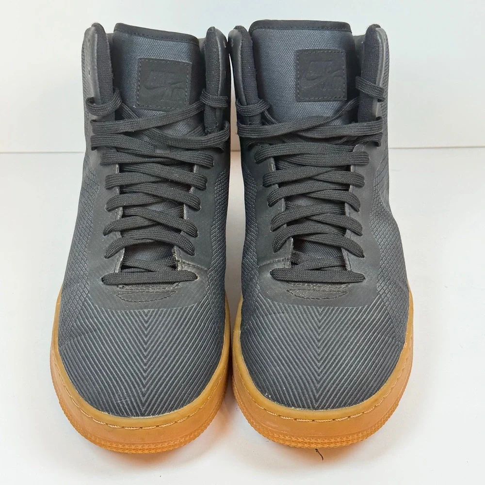 Nike please see